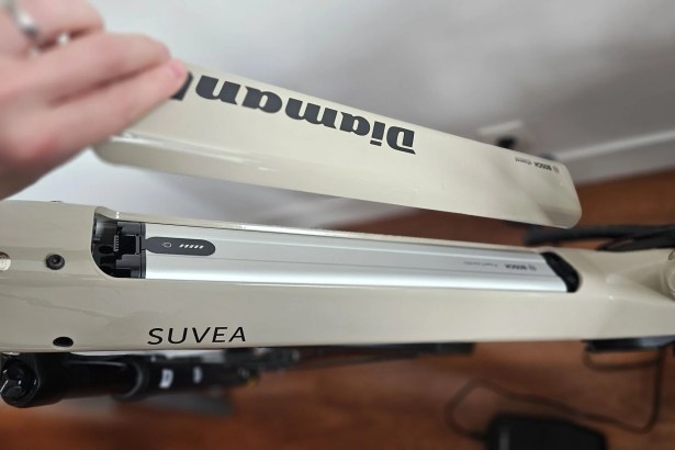 Diamant Suvea batterie cache