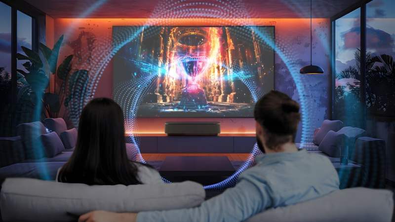 Epson promet une image vraiment Cinéma avec son nouveau vidéoprojecteur au son Bose sous Google TV à seulement quelques centimètres du mur ou de l’écran