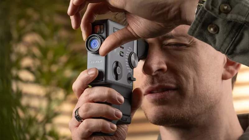 Instax ressuscite le Super 8&nbsp;: découvrez la caméra qui imprime vos vidéos