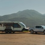 Cette caravane hybride promet de régler le plus gros problème des voitures électriques