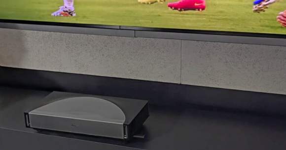 Hisense PX4-Pro // Source : Sylvain Pichot - Frandroid