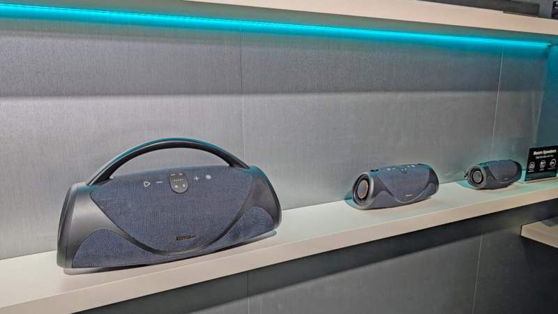 Hisense veut vous aider à faire la fête en musique en 2026 avec les enceintes nomades Party Storm, FlexBoom, VoyageBoom et WeBoom