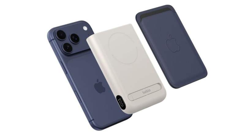 Belkin a « plié le game » du MagSafe : une batterie sur laquelle on colle d’autres accessoires MagSafe