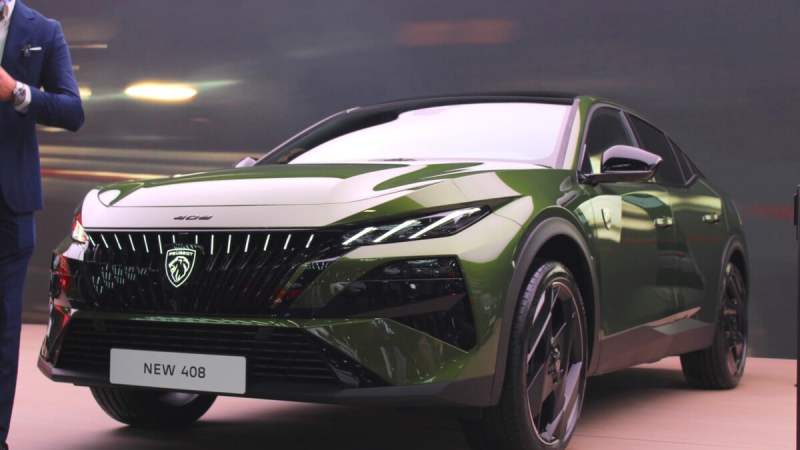 On a vu la nouvelle Peugeot 408 électrique&nbsp;: elle a de la gueule, mais voici pourquoi ça ne suffira pas
