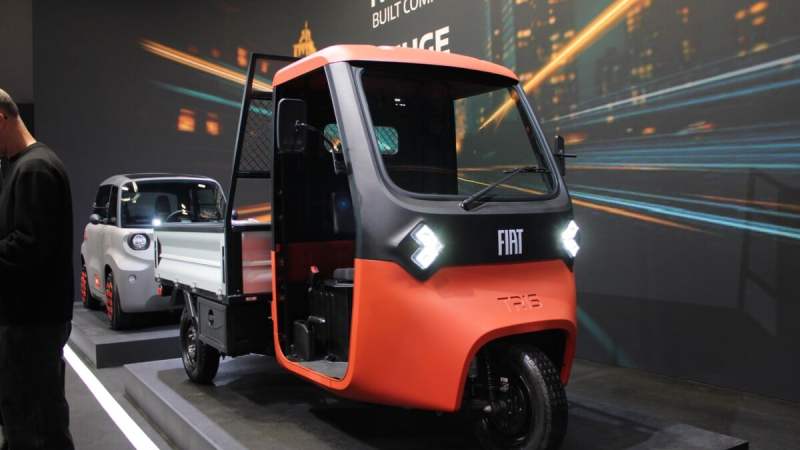 On est montés à bord du Fiat Tris&nbsp;: nos photos de l&rsquo;utilitaire insolite du salon de Bruxelles