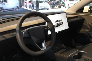 Tesla Model 3 Standard // Source : Jean-Baptiste Passieux - Frandroid