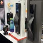 Transporter de l’électricité grâce à la lumière : c’est possible avec cette technologie intégrée à une serrure connectée