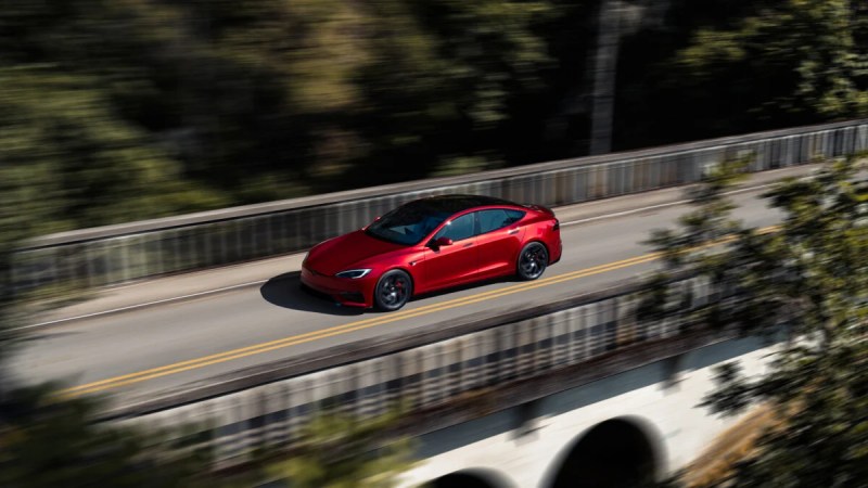 Tesla tue les Model S et Model X pour fabriquer des robots