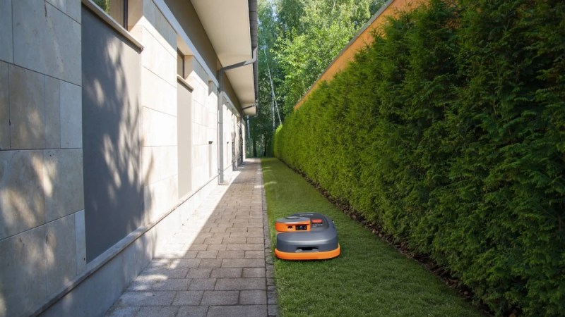 LiDAR, transmission intégrale et pentes de 84&nbsp;%&nbsp;: ces tondeuses ultra complètes sont prêtes à affronter les jardins ultra-complexes