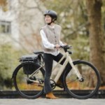 Toujours aussi léger, le vélo électrique Origine Montmartre fait toujours plus dans le Made in France
