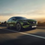 Peugeot dévoile le prix de la 408 électrique : peut-elle vraiment rivaliser avec une Tesla Model 3 moins chère ?