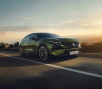 Peugeot E-408 // Source : Peugeot