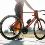 Moins de 11 kg : ce vélo électrique de route est un poids plume, merci son moteur ultra léger