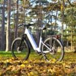 Ce VTC électrique polyvalent, parfait en ville comme hors bitume, vient de perdre 1 400 €