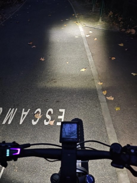 Scott Axis 20 Wave éclairage