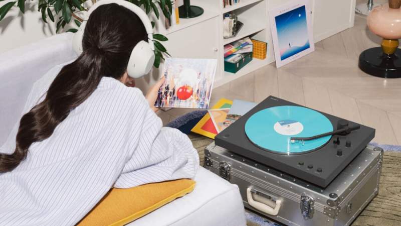 Sony dépoussière le vinyle : ses nouvelles platines s’occupent de tout, même du Bluetooth HD