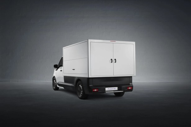 76f40d2d-00c5-4600-9379-f859eb902efe-2411-FLEXIS78CargoHD-min