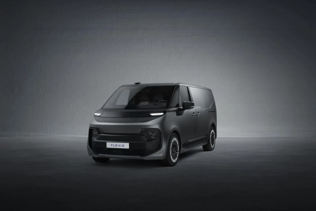 aa13fb0f-1254-4620-a057-98e8f79eb9bf-2411-FLEXIS34VanHD-min