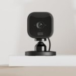 Cette petite caméra de surveillance connectée filme en HD, peut fonctionner avec Alexa et ne coûte pas plus de 15 €