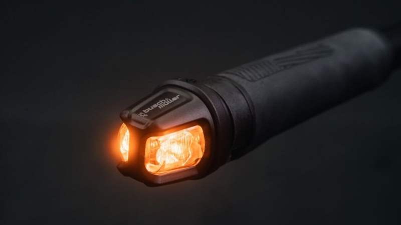 Les nouveaux clignotants vélo Turntec T2 s’intègrent subtilement à votre guidon pour augmenter votre sécurité