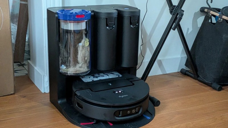 Ultrapuissant, dopé à l&rsquo;IA et noté 9/10, le récent robot aspirateur-laveur de Dyson est encore plus recommandable avec 300&nbsp;€ de moins