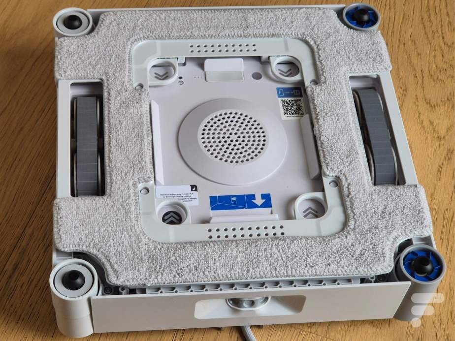 Ecovacs Winbot W3 13