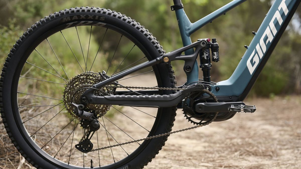 Giant Stance E+ roue transmission