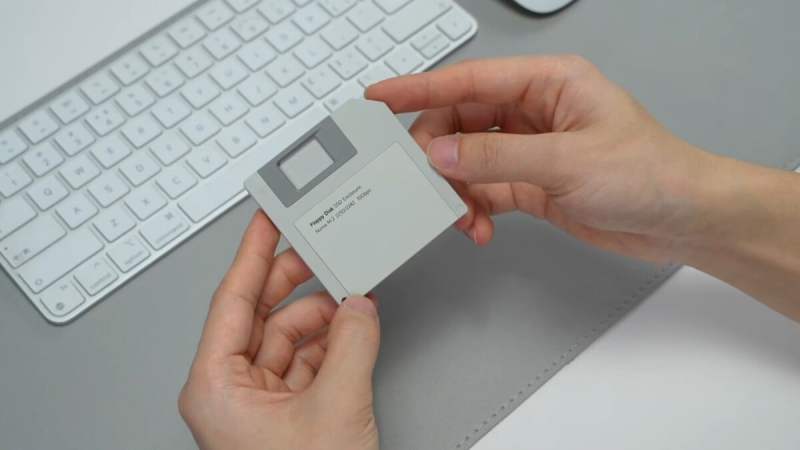 On adore ce SSD au look rétro totalement déroutant