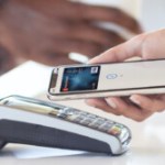 Apple Pay : Banque Populaire et Caisse d’Épargne basculent (enfin) sur le réseau français CB