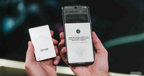 Lexar TouchLock Portable SSD // Source : Chloé Pertuis - Frandroid