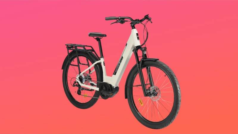 Bon plan Intersport : le vélo électrique Nakamura Crossover V chute à 1499 €