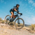 Tout suspendu et seulement 17 kg : ce gravel électrique fait dans l&rsquo;inédit