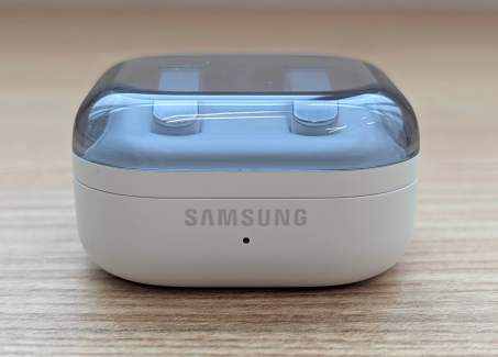 Capa Samsung Galaxy Buds 4 Pro // Fonte: Sylvain Pichot - Frandroid