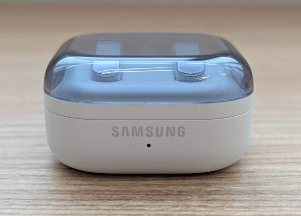 Capa Samsung Galaxy Buds 4 Pro // Fonte: Sylvain Pichot - Frandroid