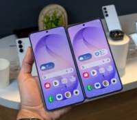 Samsung Galaxy S26 et Galaxy S26 Plus // Source : Omar Belkaab - Frandroid