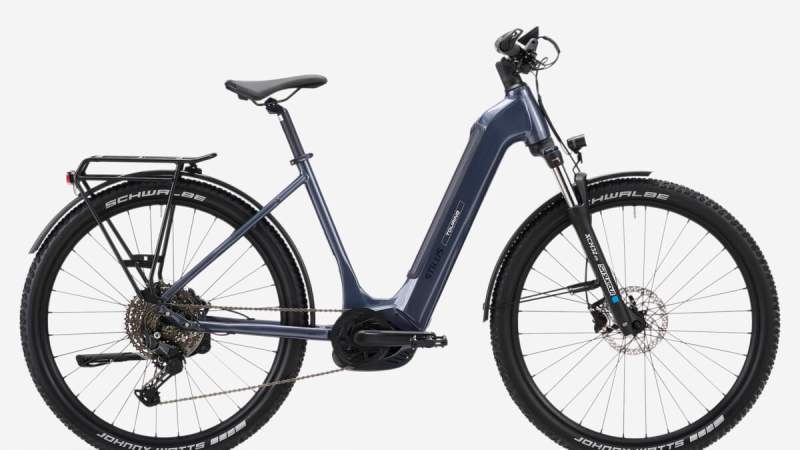 Decathlon frappe fort&nbsp;: son VTC électrique Stilus E-Touring boosté par Bosch revient moins cher et mieux équipé