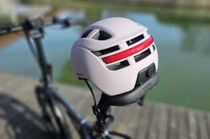 Design traseiro Tenways EH20