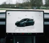 Tesla Model 3 // Source : Robin Wycke pour Frandroid