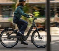 Le vélo électrique Trek Charter. // Source : Trek Le vélo électrique Trek Charter. // Source : Trek