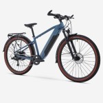 Decathlon lance le Rockrider E-EXPL 100 LTD, un nouveau VTC électrique aussi bien taillé pour la ville que vos balades le week-end