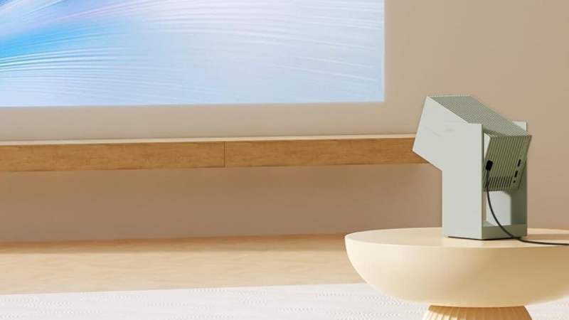 Ce picoprojecteur ultradesign qui peut projeter des images sur le plafond ou sur le sol coûte moins de 170 € grâce à cette offre