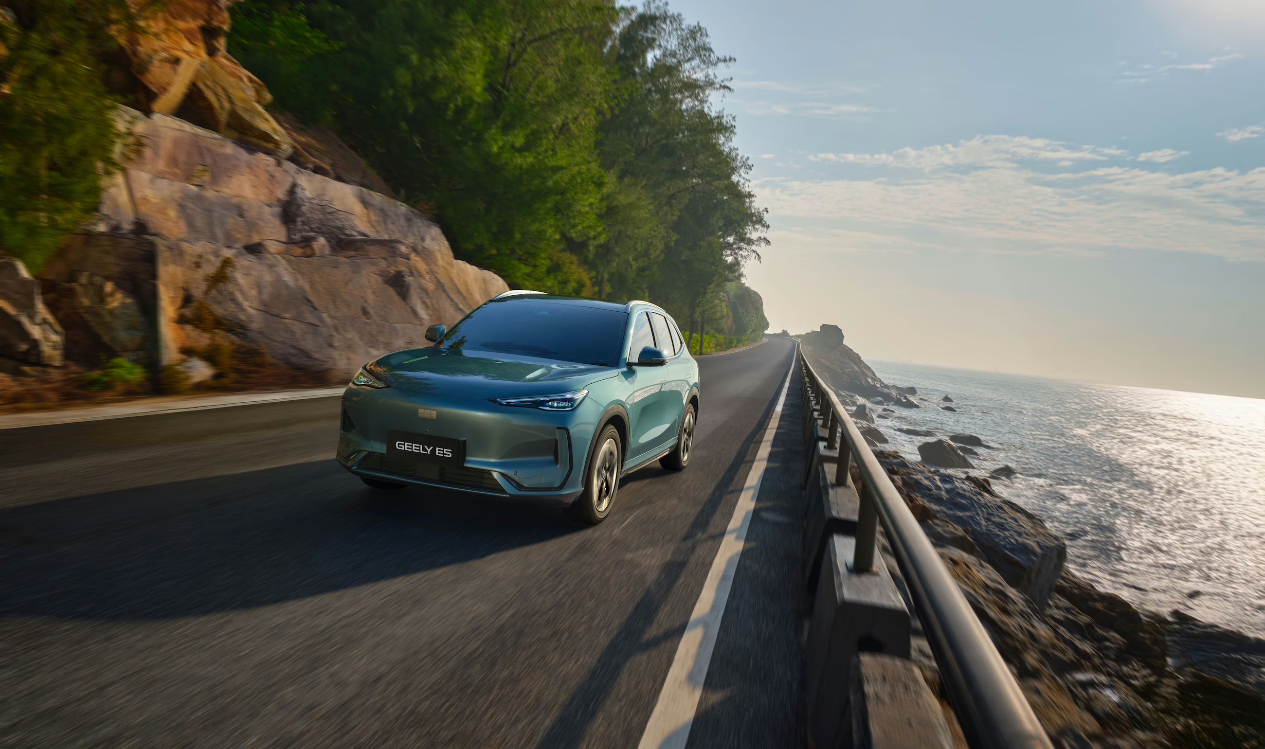 Geely E5 // Source : Geely