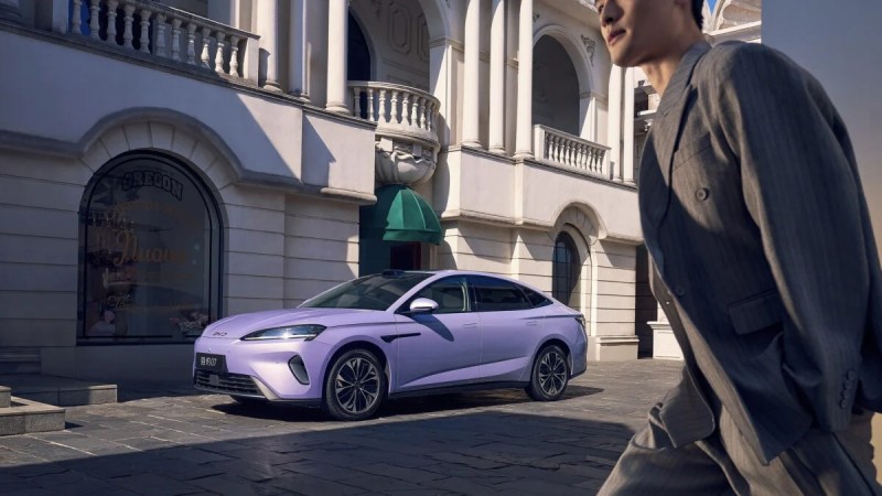 +392 kg en 12 ans : le poids des voitures électriques explose, mais ces innovations pourraient tout changer