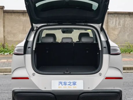 BYD Sealion 06 // Source : Autohome