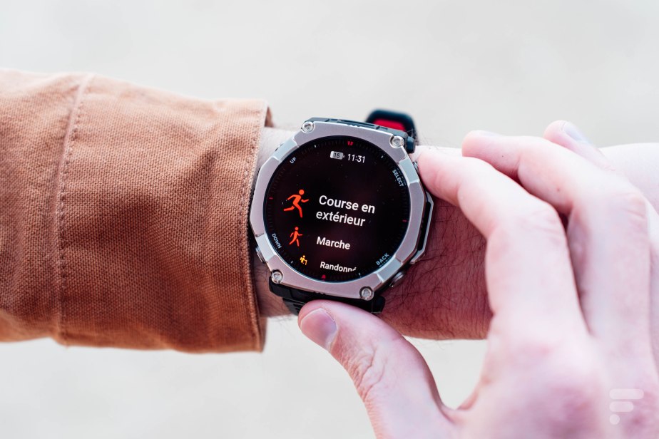 L'Amazfit T-Rex Ultra 2 // Source : Robin Wycke - Frandroid