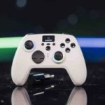 Test Oniverse Aura : une manette ultra personnalisable à un prix abordable