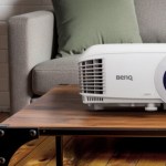 BenQ TH575i : un vidéoprojecteur qui n’a pas peur de la lumière comptant sur Google TV pour le divertissement