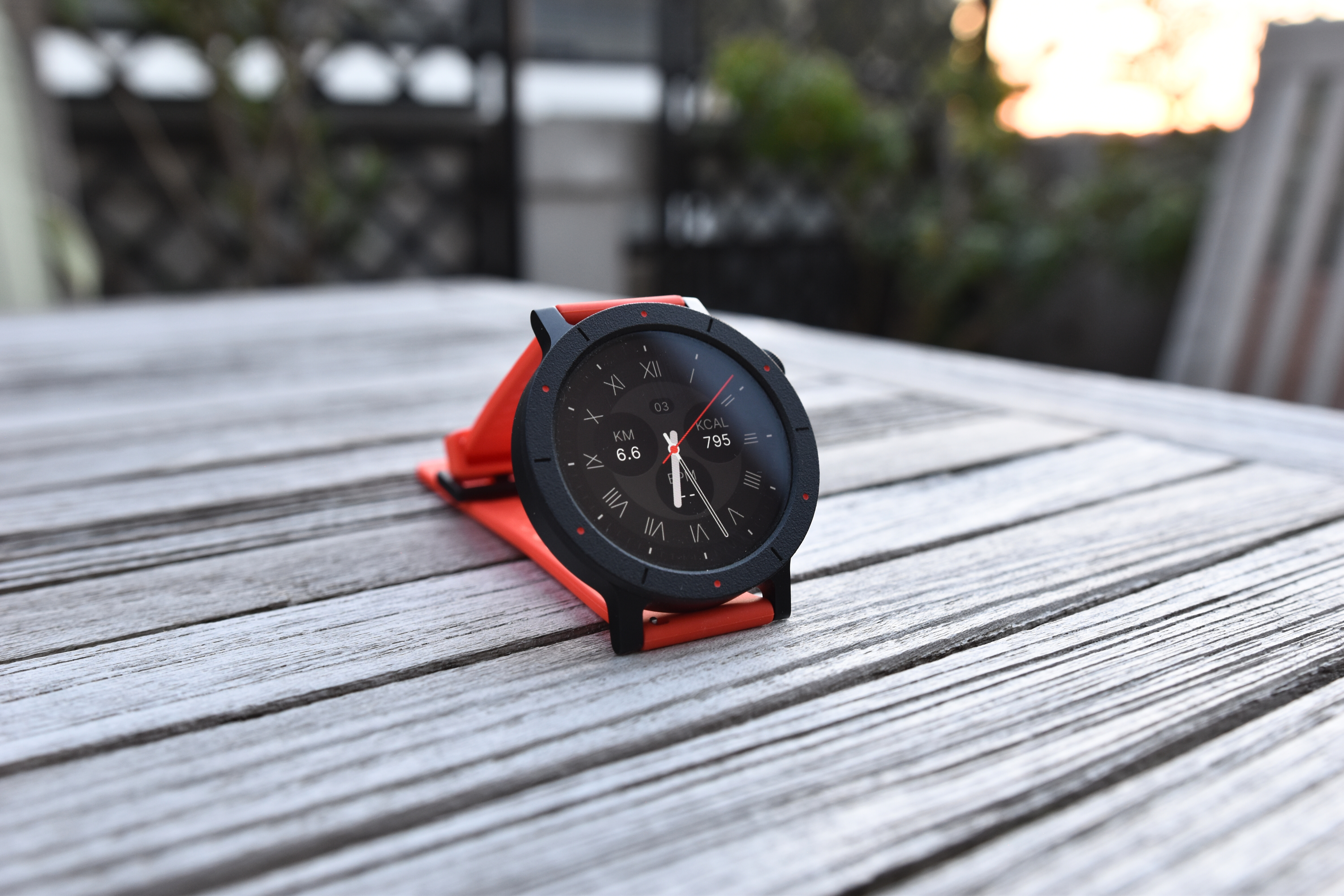 Test de la CMF Watch 3 Pro : une montre vraiment pas chère au design étonnant