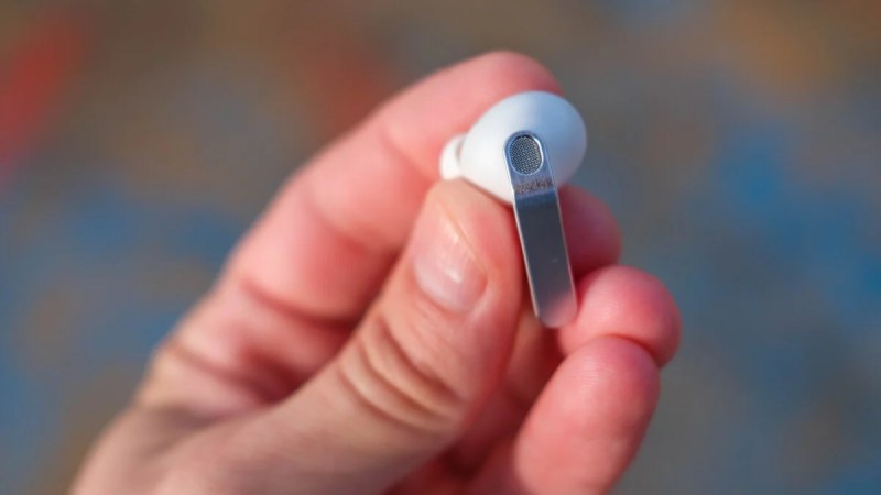 Galaxy Buds On, Samsung s’invite sur le marché des écouteurs à clipser sur les oreilles