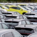 Crise pétrolière : pourquoi le litre d&rsquo;essence à 2 € est une aubaine pour les voitures électriques chinoises